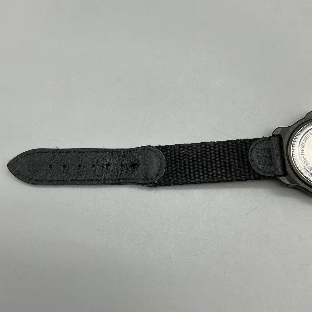 Victorinox Swiss Army Field Men Watch 36mm Swiss Made Leather Enamel New Battery